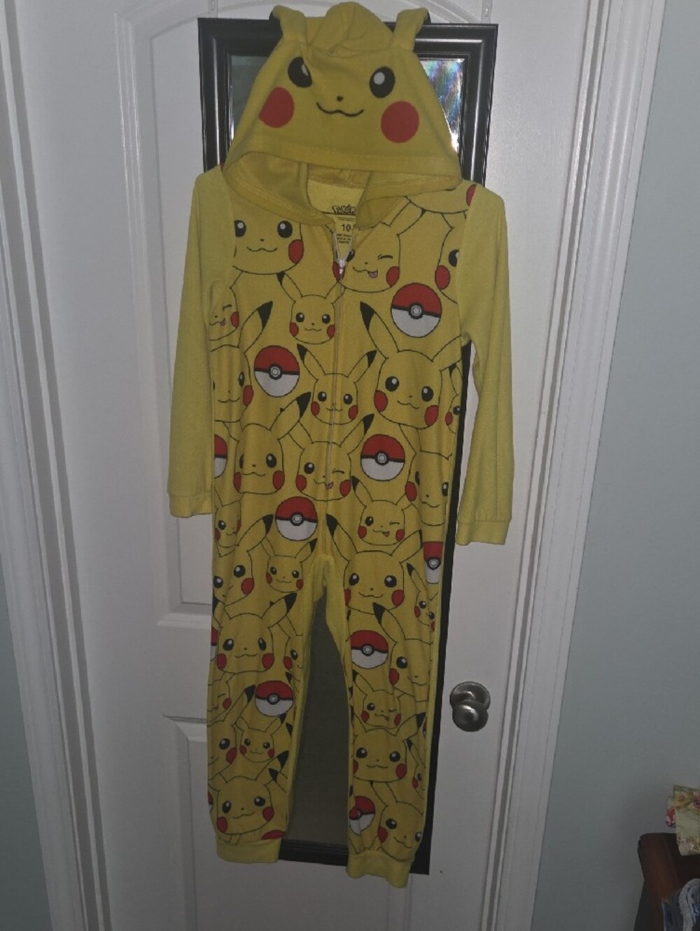 PIKACHU SET Yellow Character Kids Onesie with Hood and Plush Slippers! - Picture 4 of 6